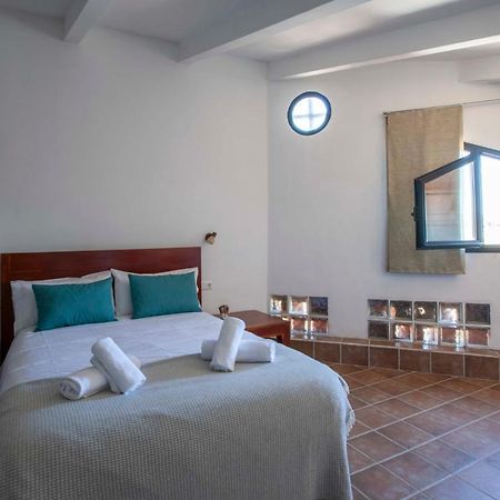 Apartamentos Turisticos Lobelia Suites La Garrovilla Kültér fotó